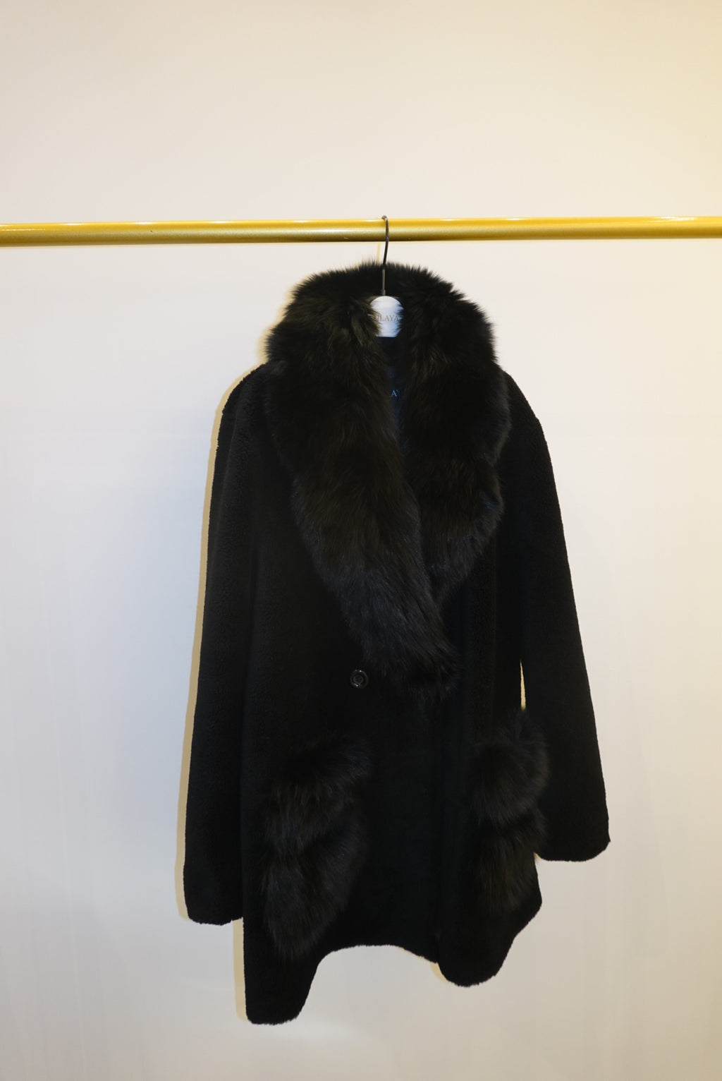black sheep coat with fox fur 