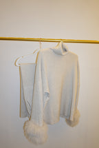 Beige Jogging set with detachable fur cuff