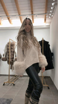 The Cortina Turtleneck Beige - Zilaya